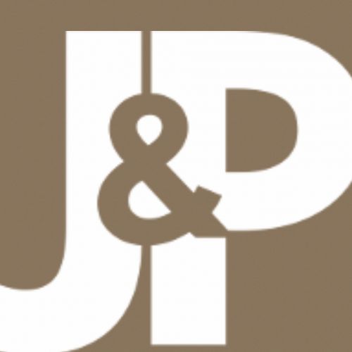 Montaż balustrad drewnianych w Rumi